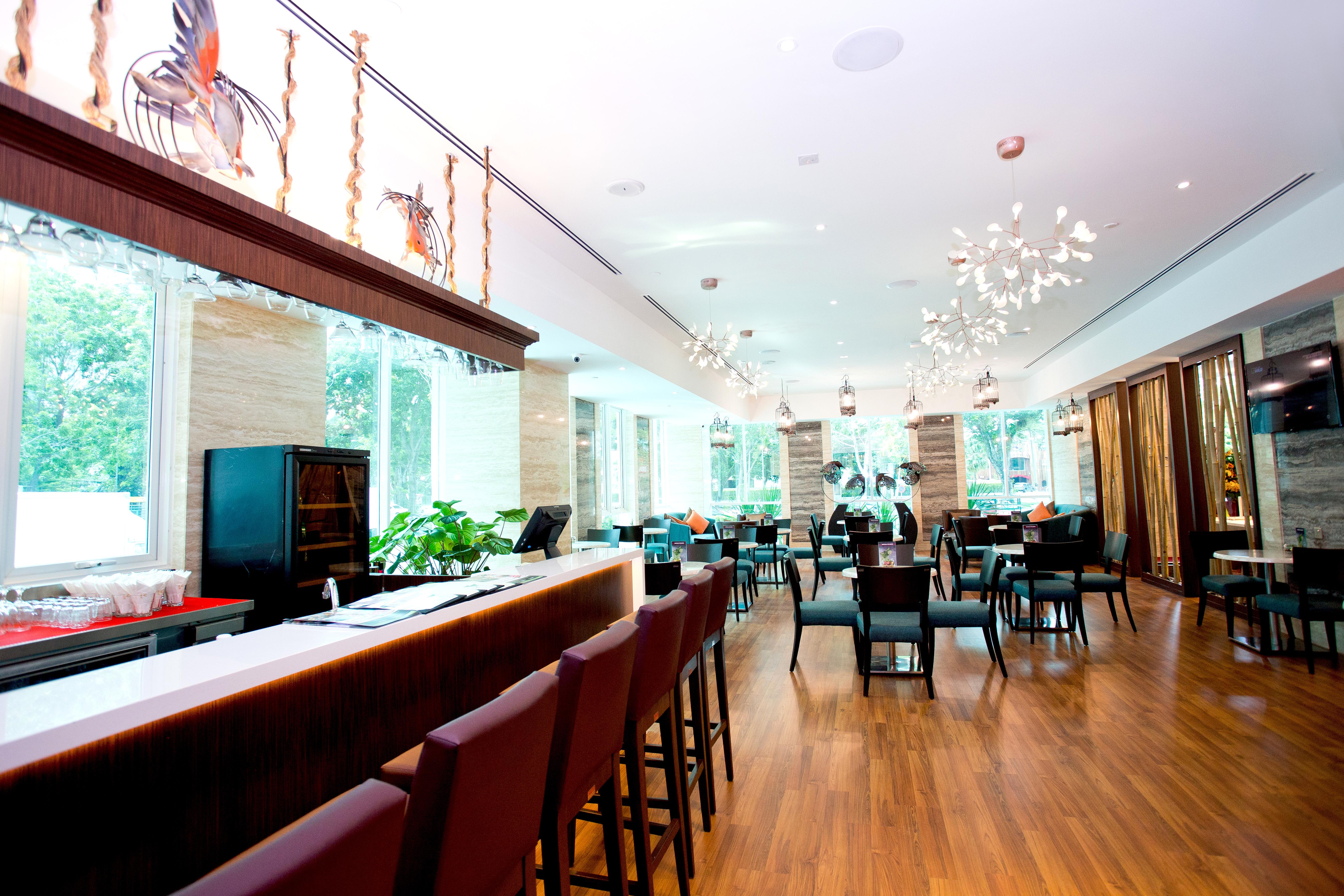 Vouk Hotel Suites, Penang Джорджтаун Екстер'єр фото