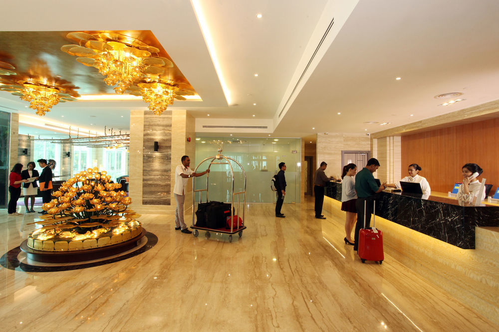 Vouk Hotel Suites, Penang Джорджтаун Екстер'єр фото