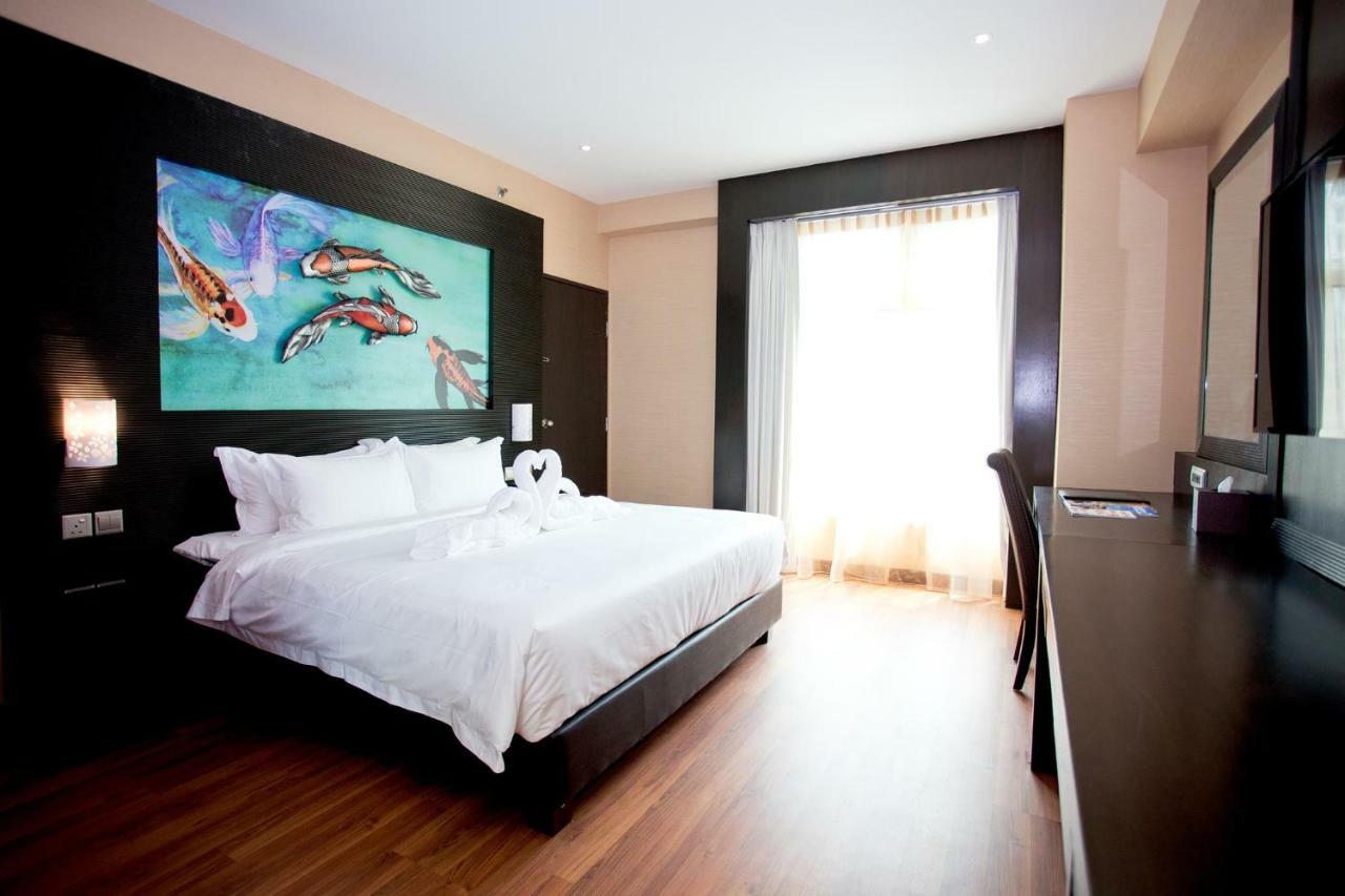 Vouk Hotel Suites, Penang Джорджтаун Екстер'єр фото